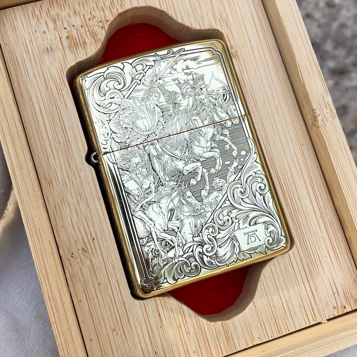 Etching Brass Armor 5-Sides One Piece SanJi Zippo Lighter
