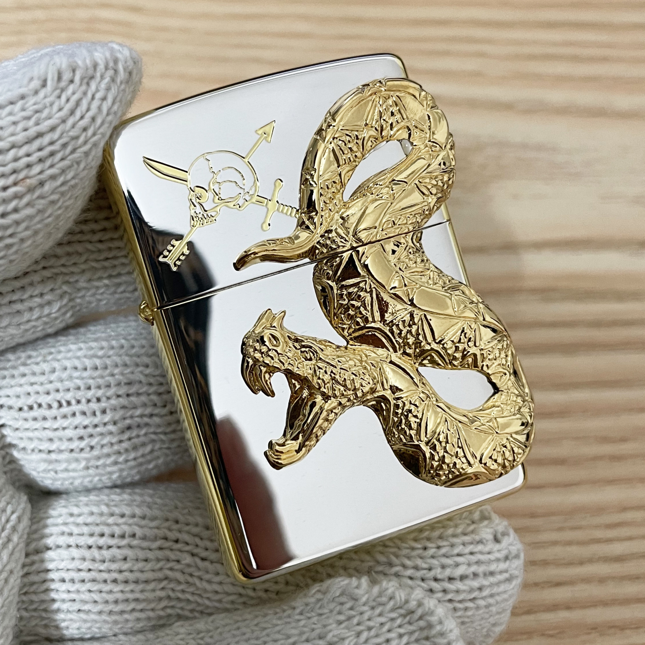 Japanese Zippo Plated Golden Poisonous Snake Emblem Lighter