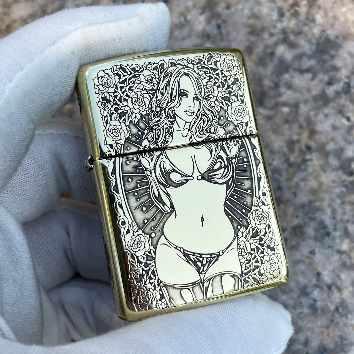 Etching Brass Armor 5-Sides Sexy Girl With Skull Zippo Lighter