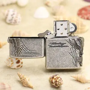 ZippoAntiqueSilverHDP65_01