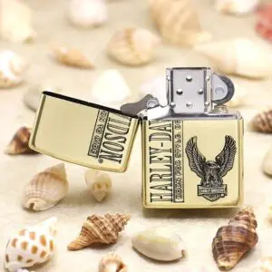ZippoHDP59ETCHINGBRASS_01