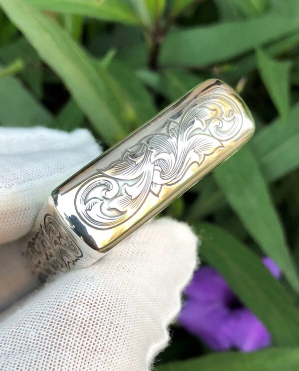 ZippoArmorArabesquesWithSexyGirls_11