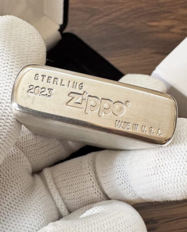 zippo_13silver_14