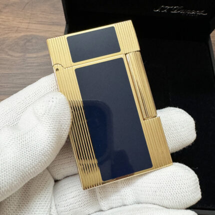 S.T. Dupont Ligne 2 Windsor blue lacquer and yellow gold finish lighter 16381