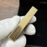 S.T. Dupont Ligne 2 Windsor blue lacquer and yellow gold finish lighter 16381 – product view 4