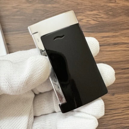S.T. Dupont Slim 7 black lacquer and chrome torch lighter 027700