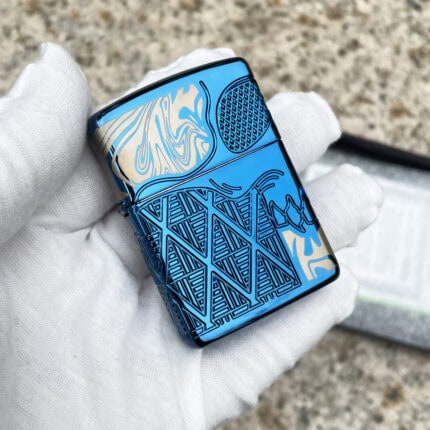 Zippo Armor Skull Design lighter 49705 in High Polish Blue