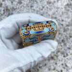 Zippo gold enamel Mythical Animal jacket lighter – alternate view 2