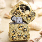 JapaneseNewPlatedGoldJacketSkullZippo_02