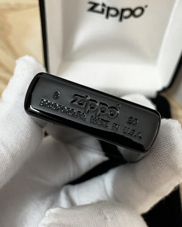 Maki-eurushiwaitress_10