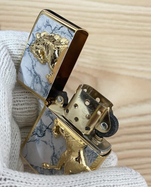 MarblingHorsePlatedGolden_03