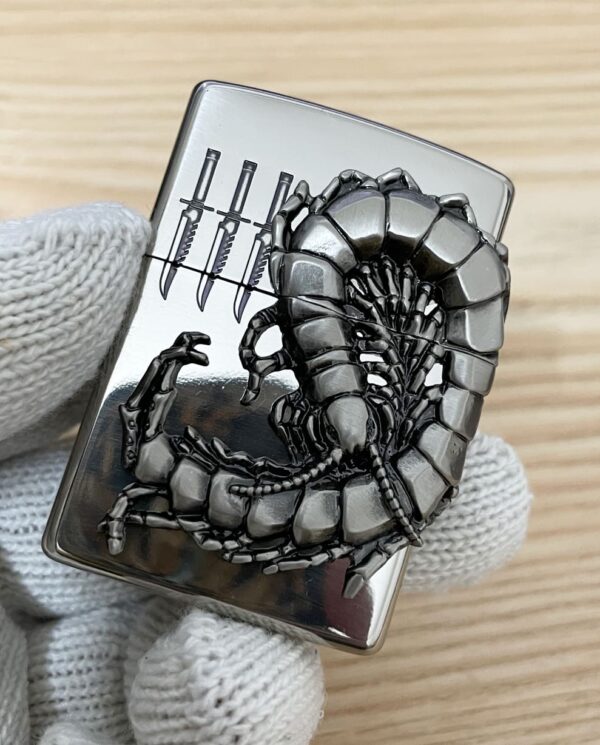 PlatedSilverCentipede_02 PlatedSilverCentipede_02