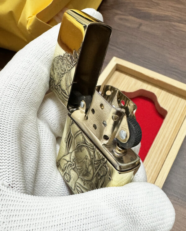 ZippoArmorBindingSexyGirlLighter_08