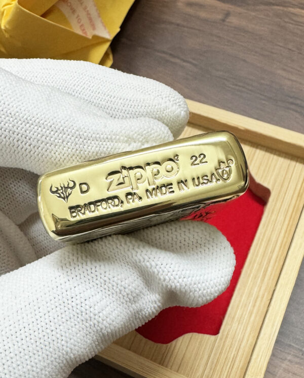 ZippoArmorBindingSexyGirlLighter_09