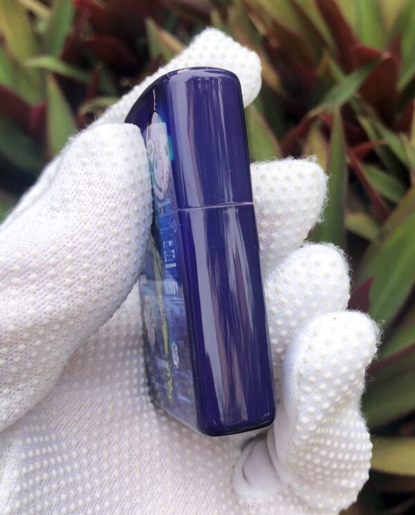 ZippoBlueMatteWindyGirlLimitedEditionWithLady_04