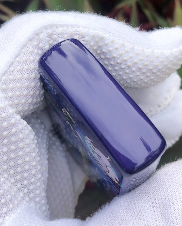 ZippoBlueMatteWindyGirlLimitedEditionWithLady_07