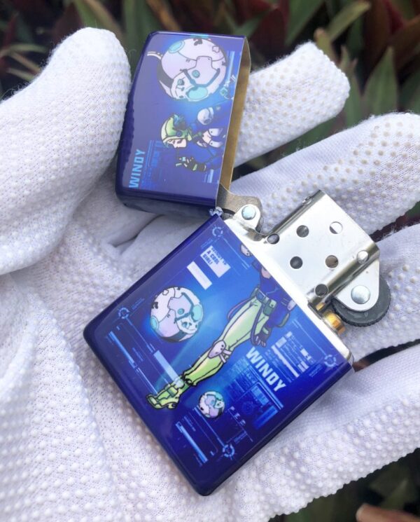 ZippoBlueMatteWindyGirlLimitedEditionWithLady_12