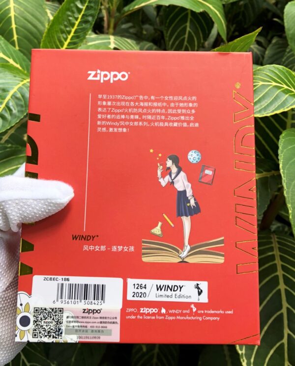 ZippoRedMatteWindyGirlDreamer_15