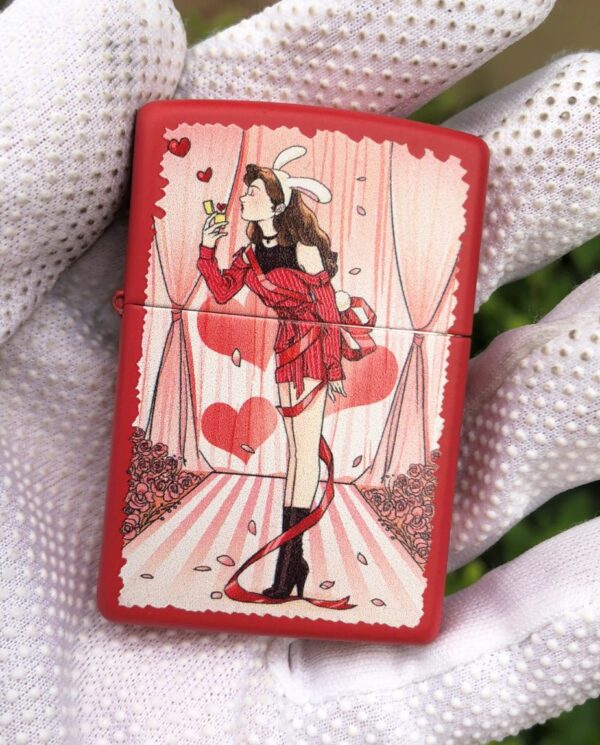 ZippoRedMatteWindyGirlLimitedEdition_02 ZippoRedMatteWindyGirlLimitedEdition_02