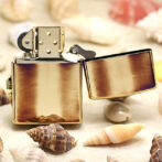 ZippoSmokedGoldenMarbleHorseWithSquareLighter_03