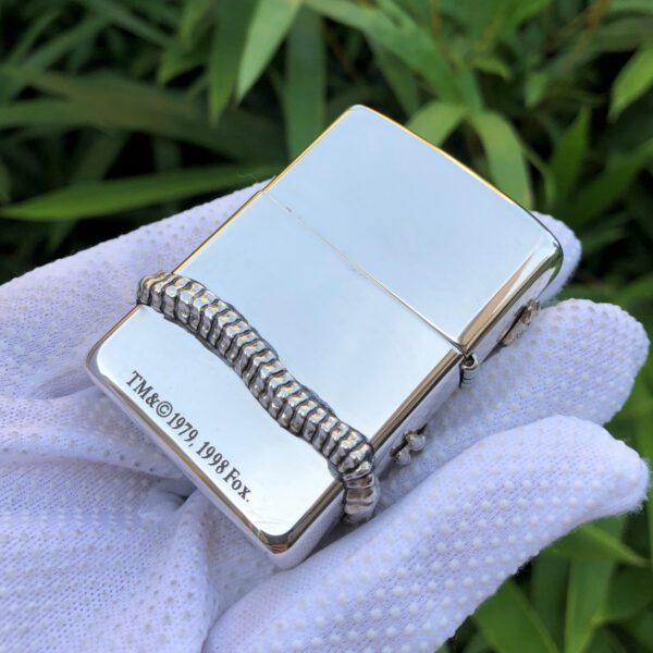ZippoSterlingSilverAnniversaryAlienLimited_01