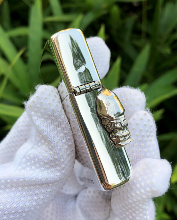 ZippoSterlingSilverLimitedEditionAlien_18