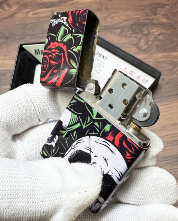 Zippo540ColorfulRoseandSkull_01
