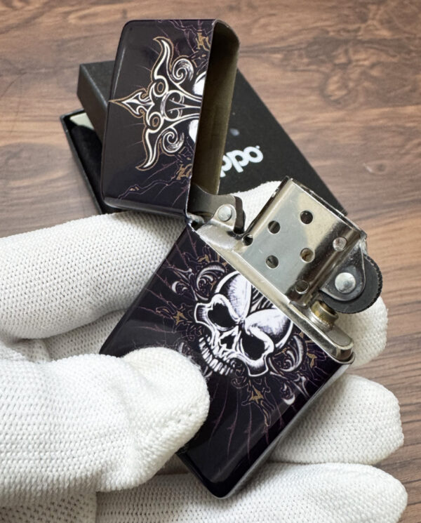 ZippoColorfulSpecialSkull_03