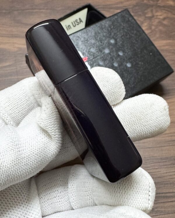 ZippoLion540Color_02