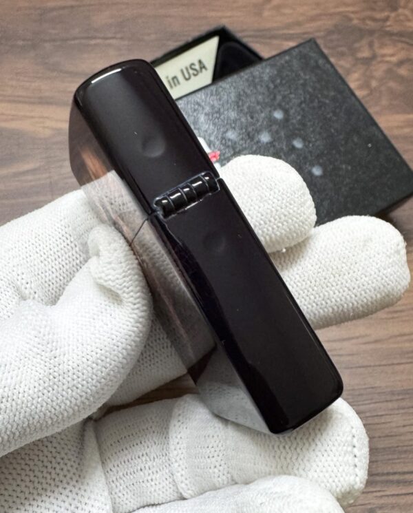 ZippoLion540Color_04