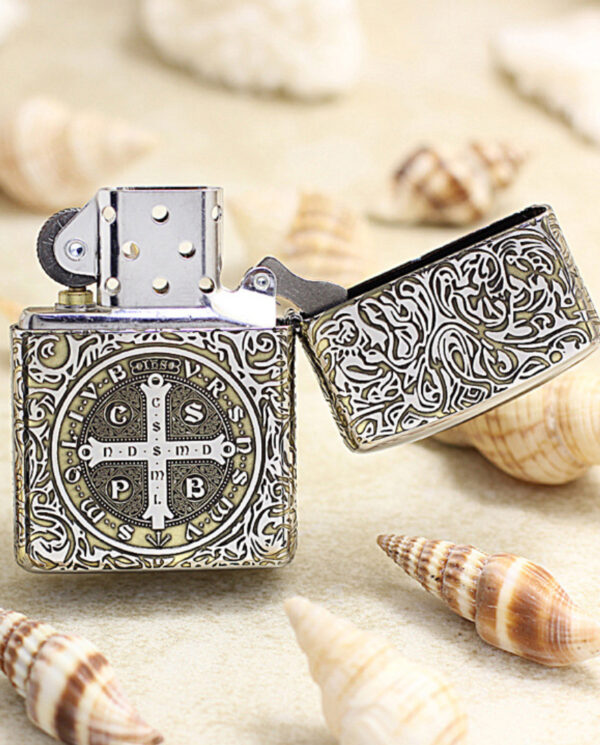 ZippoSilverArmorNewConstantine_03