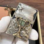 KZ476 engraved magical artwork on the lighter, reverse view
