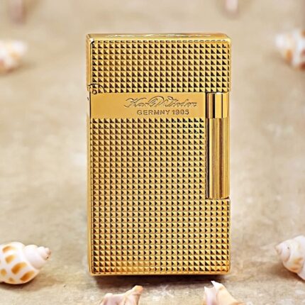 Karl Wieden KW-T02H gold small grid petrol lighter, front view with side roller