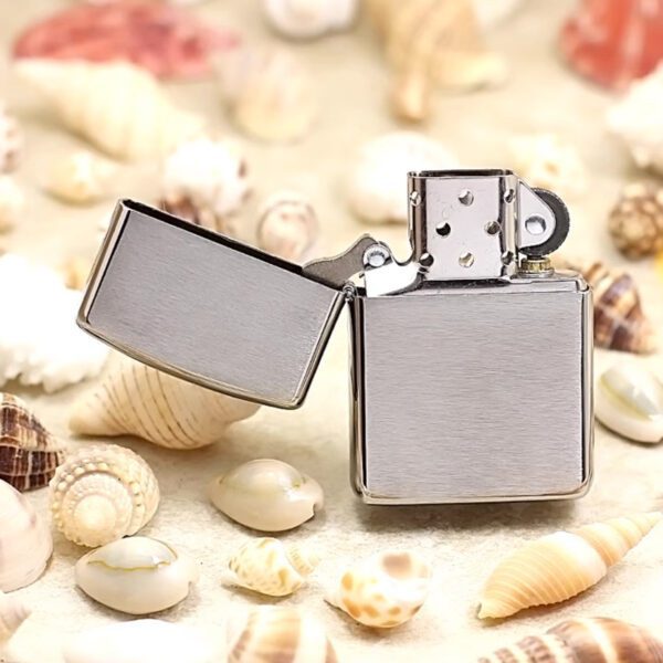 Zippo162ClassicLighter_02 Zippo162ClassicLighter_02