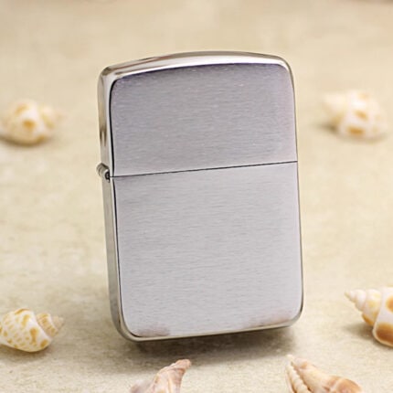 Zippo Brushed Chrome 1941 Replica lighter 1941