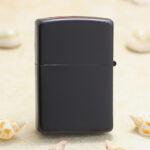 Japanese Zippo Maki-e urushi botanical gold leaf lighter – alternate view 1