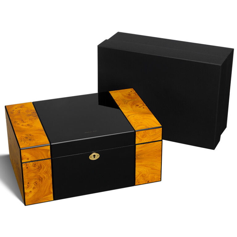 How to Select the Best Cigar Humidor for Your Collection