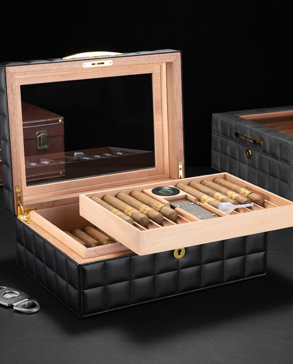 CH014-02 Open luxury cigar humidor with a slide-out tray of cigars and a mirrored lid revealing a leather-quilted exterior.