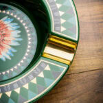 LUBINSKI YJA-20031 round four-cigar ceramic ashtray with gold accents, alternate product view 2