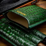 LUBINSKI YJA-50015 textured Atelier leather cigar case for three cigars, alternate product view 3