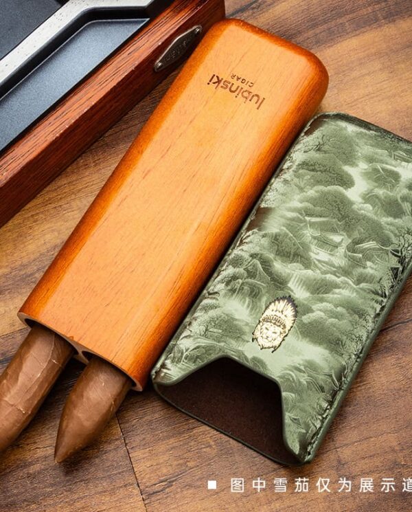 YJA-50029-03 Wood hand plane with two blades and a green decorative sheath on a wooden work surface (tools for woodworking) — shows a vintage-style plane and storage cover.