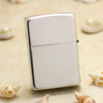 Japanese Zippo Lizard Emblem collectible lighter - view 3