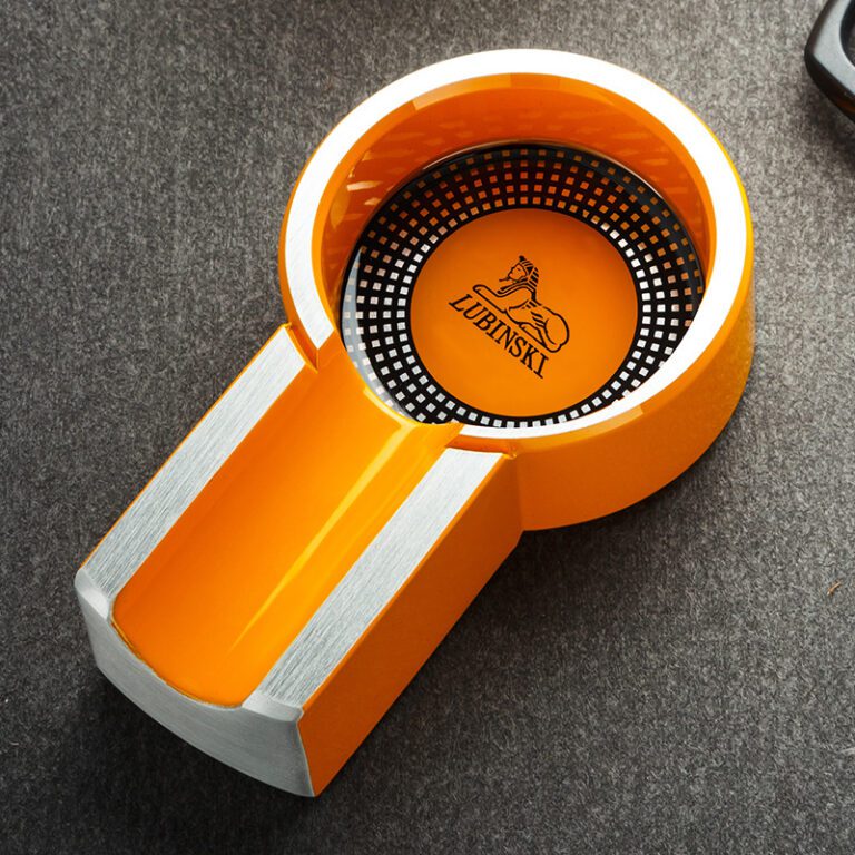 How to Choose the Perfect Cigar Ashtray for Your Needs