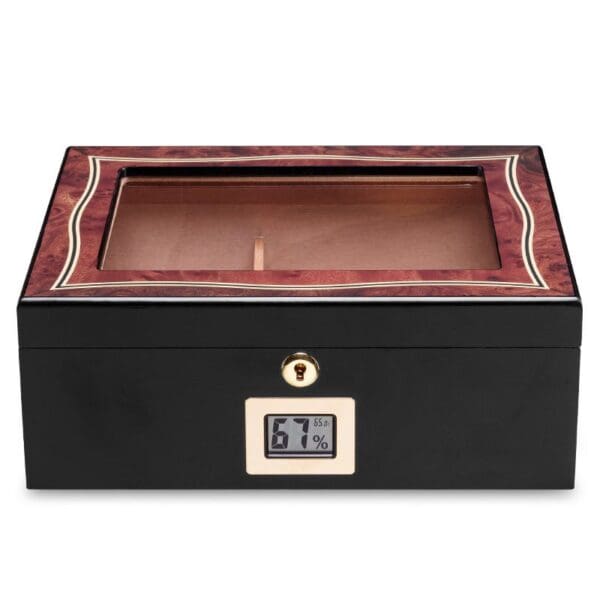 CH024-01 Cigar humidor with glass lid, wood trim, and a digital humidity display reading 67%.
