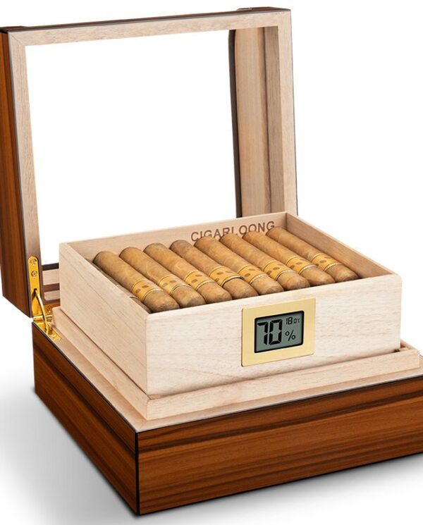 CH027-03 Open wooden cigar humidor displaying a tray of cigars and a digital humidity readout at 70%.