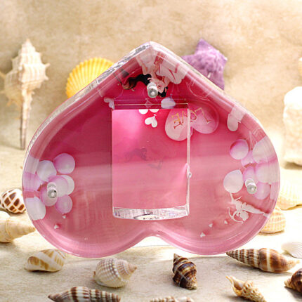 Heart-shaped crystal display box for Zippo lighter