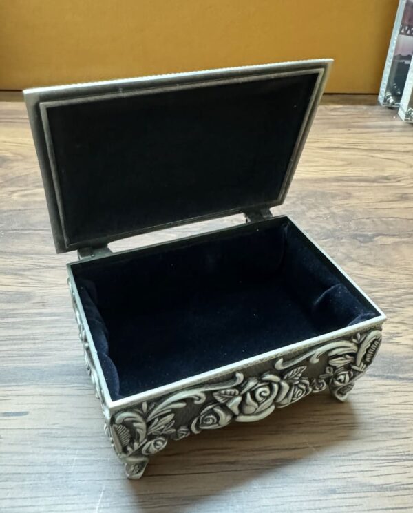 TinBox_02 TinBox_02