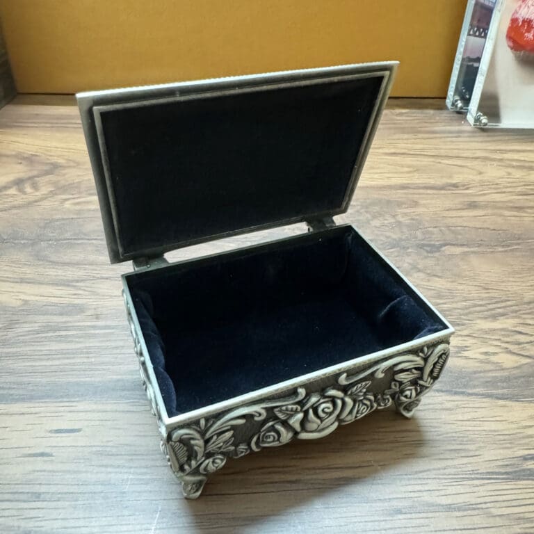 TinBox_02 TinBox_02