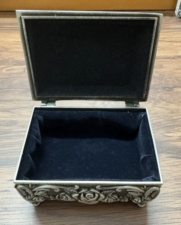 TinBox_05 TinBox_05