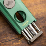 LUBINSKI YJA-10060 4-in-1 dual-jet cigar lighter with V-cutter and punch, detail view